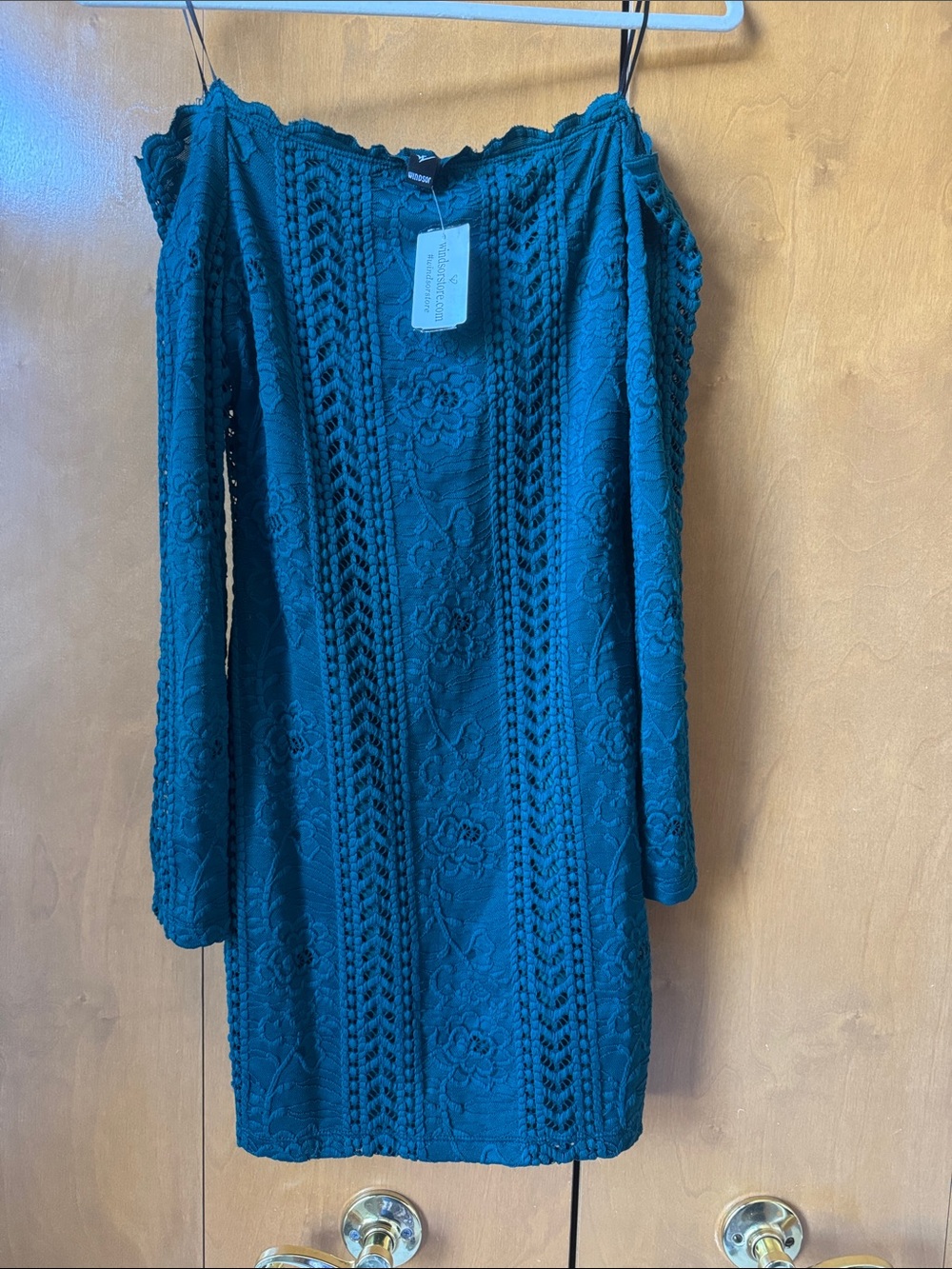Windsor Green Lace Off-Shoulder Long Sleeve Dress